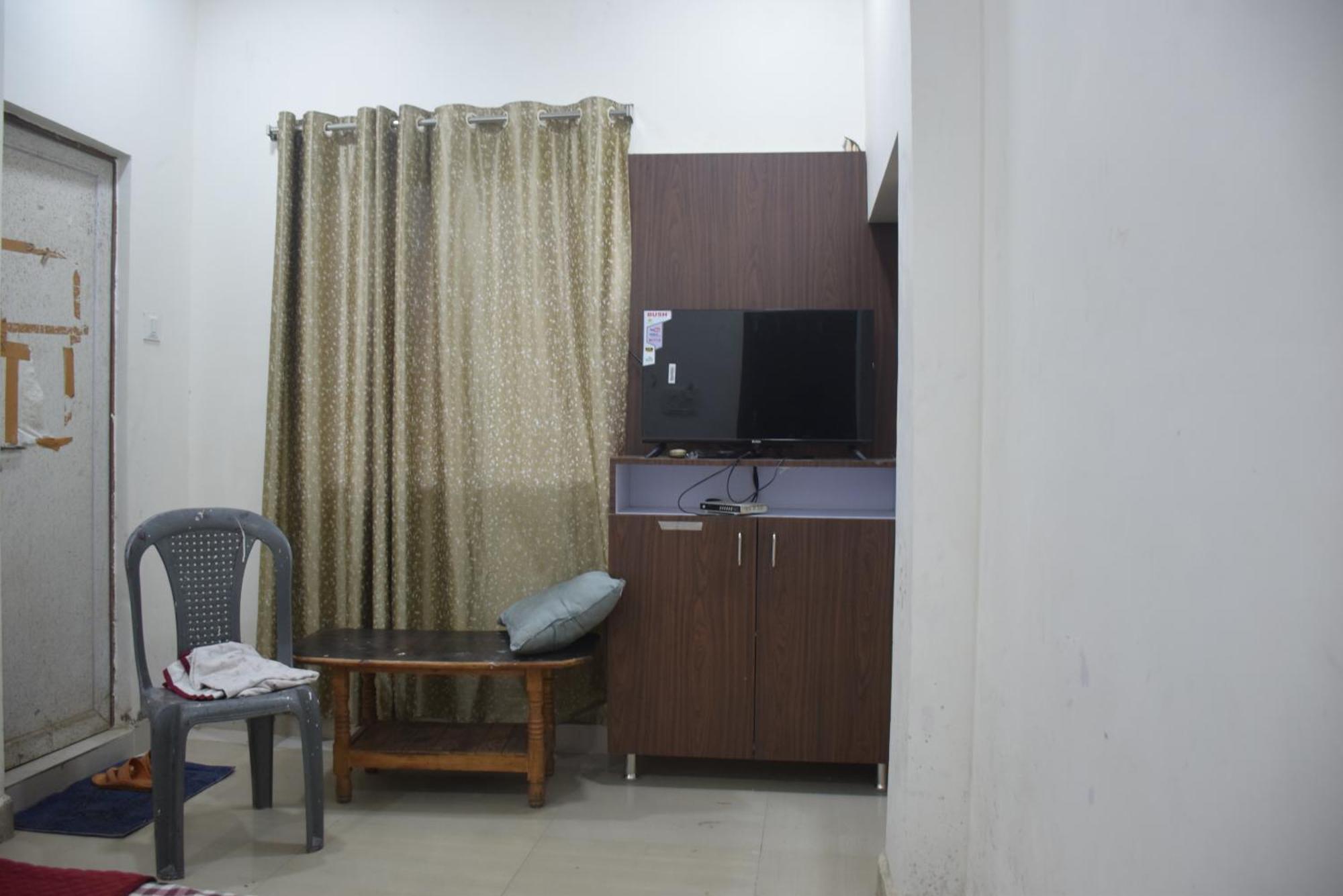 Hotel Thakur Ji โบปาล ภายนอก รูปภาพ
